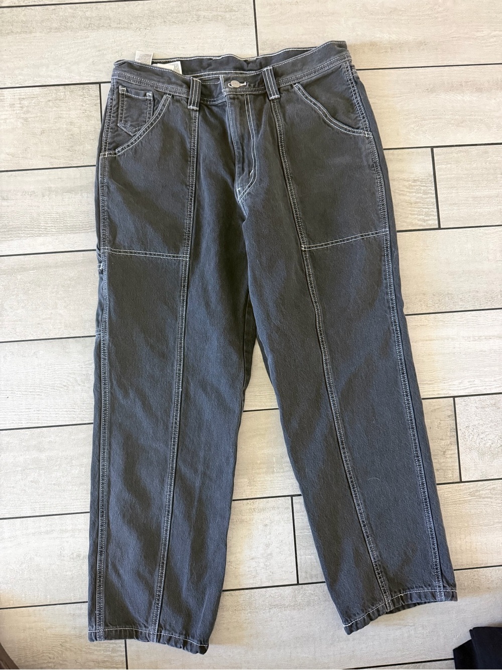 Levi's Charcoal Relaxed Jeans